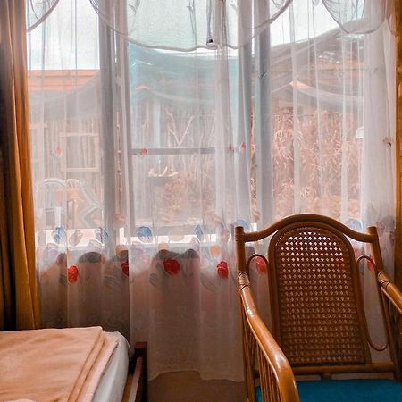 Brussels Homestay Kost Balige 外观 照片